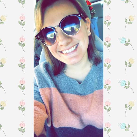 Meet your Posher, Katie - Picture 1 of 1